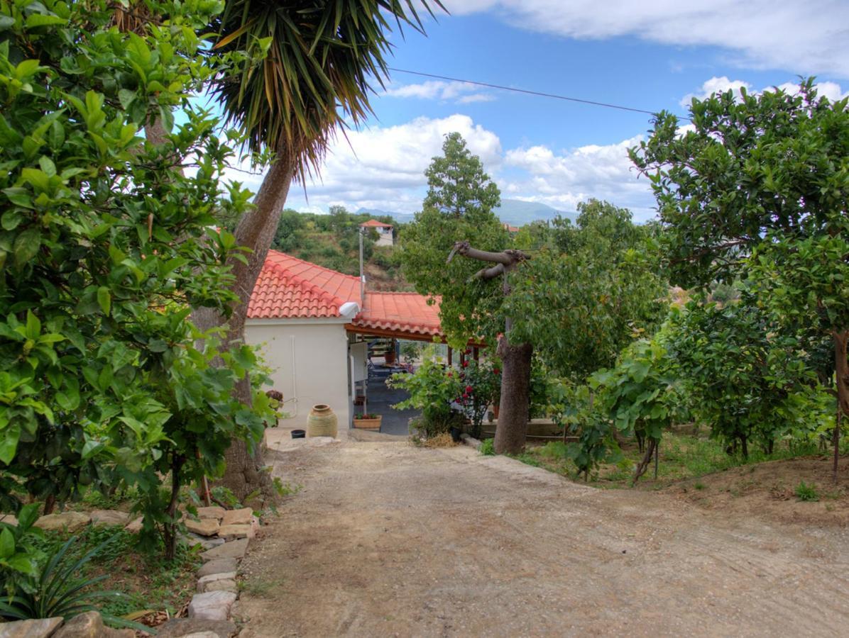Guesthouse Agia Triada Koróni Exterior foto